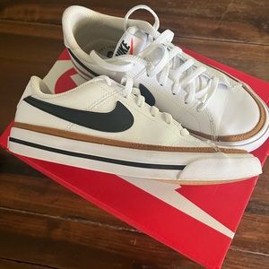 Nike Court Legacy Shoes
